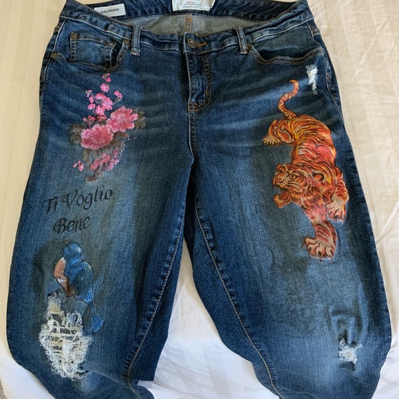 Torrid Girlfriends Printed Jeans - Picture 14 of 14